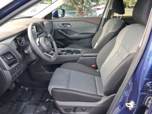 Certified 2023 Nissan Rogue SV FWD image 14