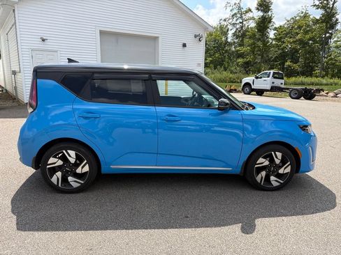 Used 2023 Kia Soul GT-Line FWD image 5