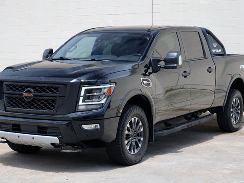 Used 2021 Nissan Titan PRO-4X w/ Pro-4x Convenience Package AWD/4WD image 44