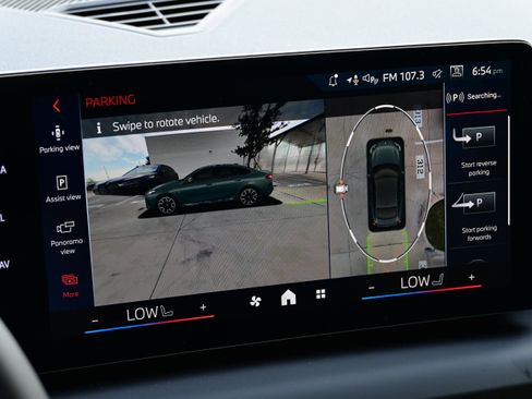 Used 2026 BMW 228i w/ Technology Package image 15