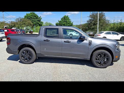 Used 2025 Ford Maverick XLT w/ XLT Luxury Package AWD/4WD image 9