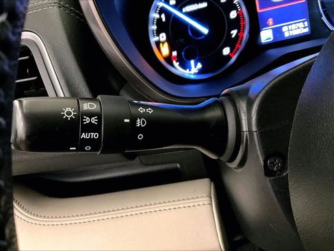 Used 2022 Subaru Ascent Limited w/ Technology Package image 31