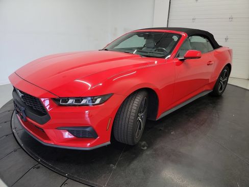 Used 2024 Ford Mustang Premium RWD image 3