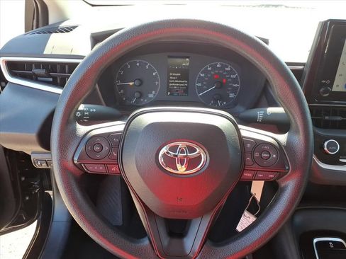 Used 2024 Toyota Corolla LE image 19