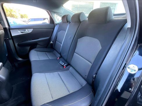 Used 2024 Kia Forte LXS image 19