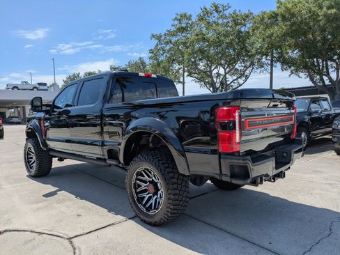 Used 2024 Ford F250 Lariat w/ Lariat Ultimate Package AWD/4WD image 6