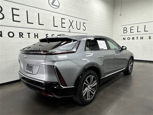 Used 2024 Cadillac Lyriq Luxury image 3