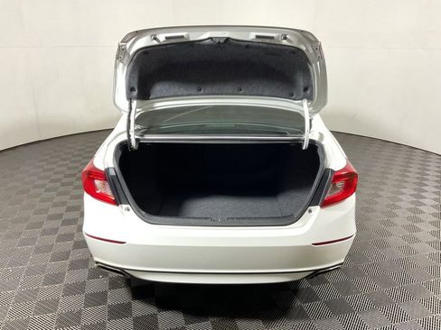 Used 2018 Honda Accord Sport image 14