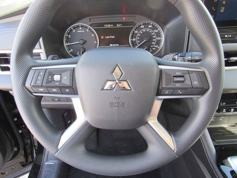 New 2026 Mitsubishi Outlander ES FWD image 27