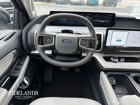 New 2026 Ford Expedition Max Active RWD image 15