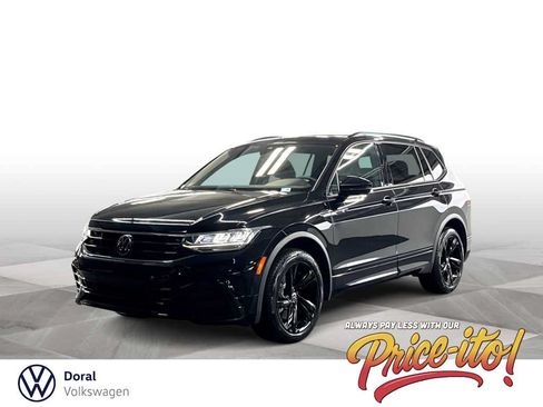 Certified 2023 Volkswagen Tiguan SE R-Line FWD image 1