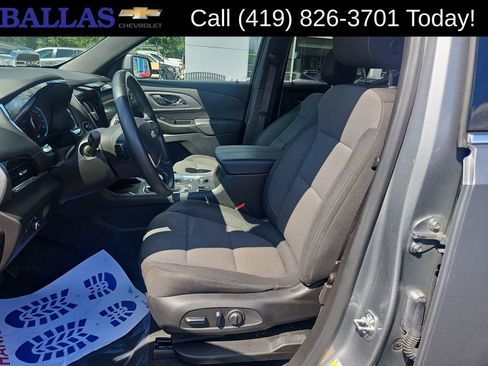 Certified 2023 Chevrolet Traverse LT FWD image 22