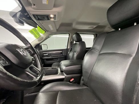 Used 2017 RAM 1500 Sport w/ Black Ram 1500 Sport Group image 6