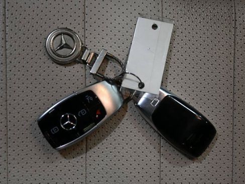 Used 2020 Mercedes-Benz E 450 4MATIC Sedan image 35