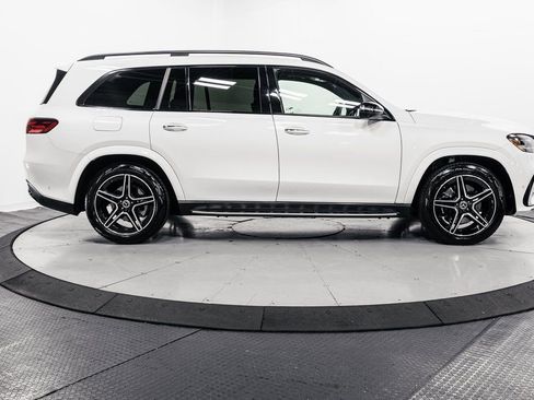 Certified 2026 Mercedes-Benz GLS 450 GLS 450 image 38