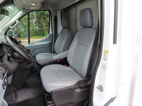 Used 2017 Ford Transit 250 138 RWD image 19