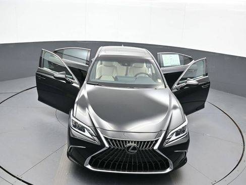 Used 2024 Lexus ES 300h w/ Premium Package image 47