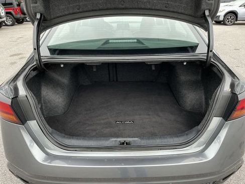 Used 2021 Nissan Altima 2.5 SV FWD image 21
