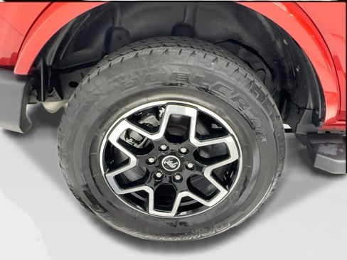 Used 2024 Ford Bronco Outer Banks AWD/4WD image 13