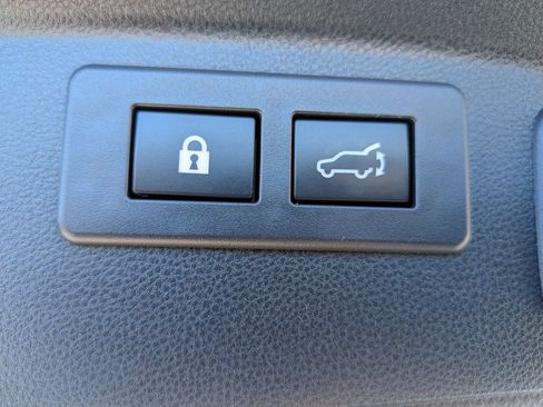 Used 2023 Subaru Forester Limited AWD/4WD image 34