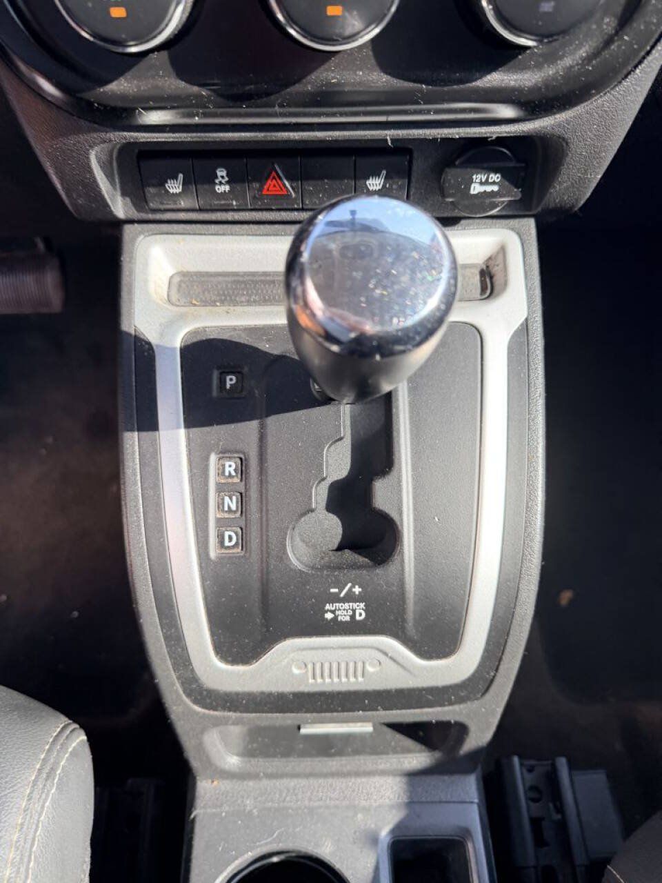 Used 2014 Jeep Compass Latitude w/ All Weather Capability Group AWD/4WD image 18