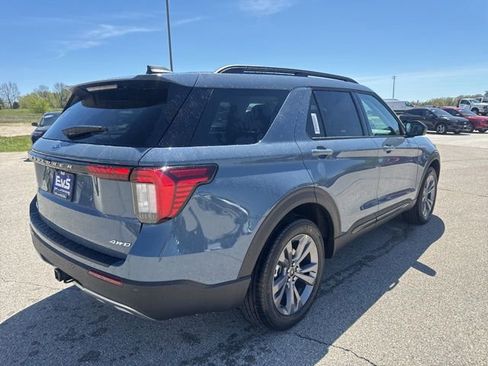 New 2026 Ford Explorer Active w/ Active Comfort Package AWD/4WD image 3
