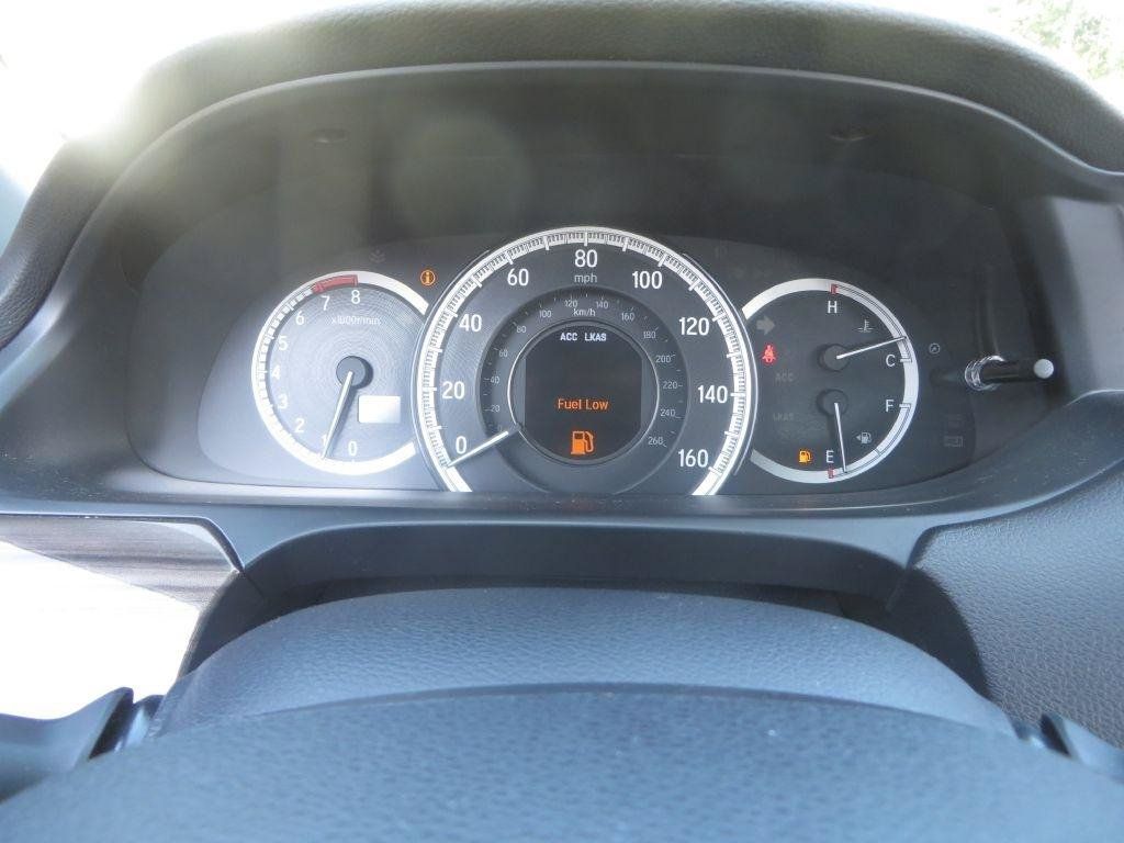 Used 2016 Honda Accord EX image 16