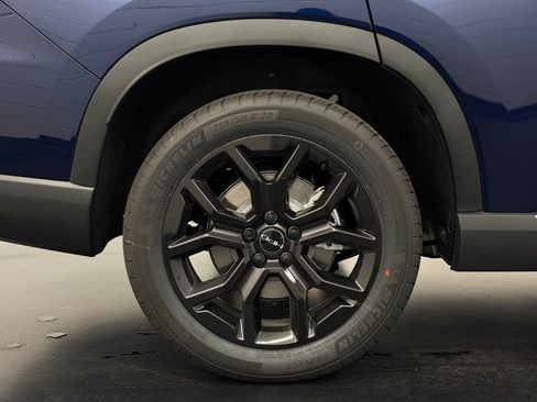 New 2025 Honda Pilot Touring image 24