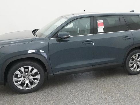 New 2026 Toyota Grand Highlander Limited image 5