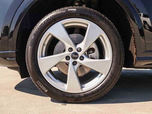 Used 2025 Audi Q5 Premium w/ Premium Plus AWD/4WD image 14