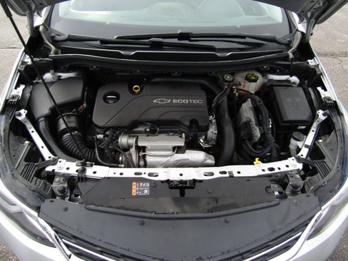 Used 2018 Chevrolet Cruze LT w/ LT Fleet Convenience Package image 26