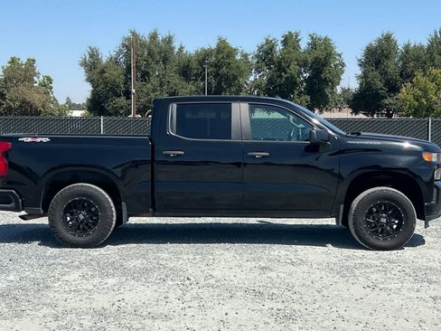 Used 2021 Chevrolet Silverado 1500 Custom w/ Safety Confidence Package AWD/4WD image 9