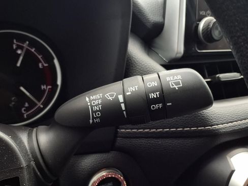 Used 2025 Toyota RAV4 XLE FWD image 14