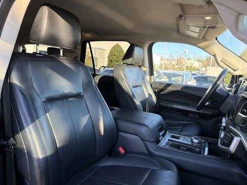 Used 2023 Ford Expedition Max XLT image 21
