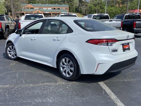 New 2026 Toyota Corolla LE image 5