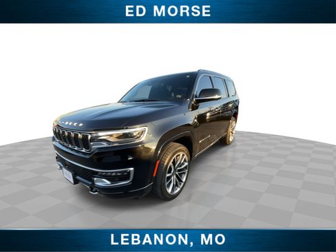 Used 2023 Jeep Wagoneer Series III w/ Premium Group I image 3