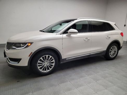 Used 2016 Lincoln MKX Select w/ Select Plus Package image 2