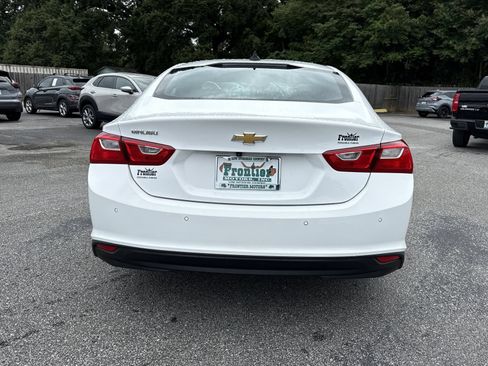 Used 2024 Chevrolet Malibu LS w/ Driver Confidence Package FWD image 4
