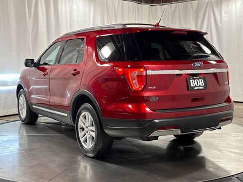 Used 2019 Ford Explorer XLT w/ Equipment Group 202A AWD/4WD image 9