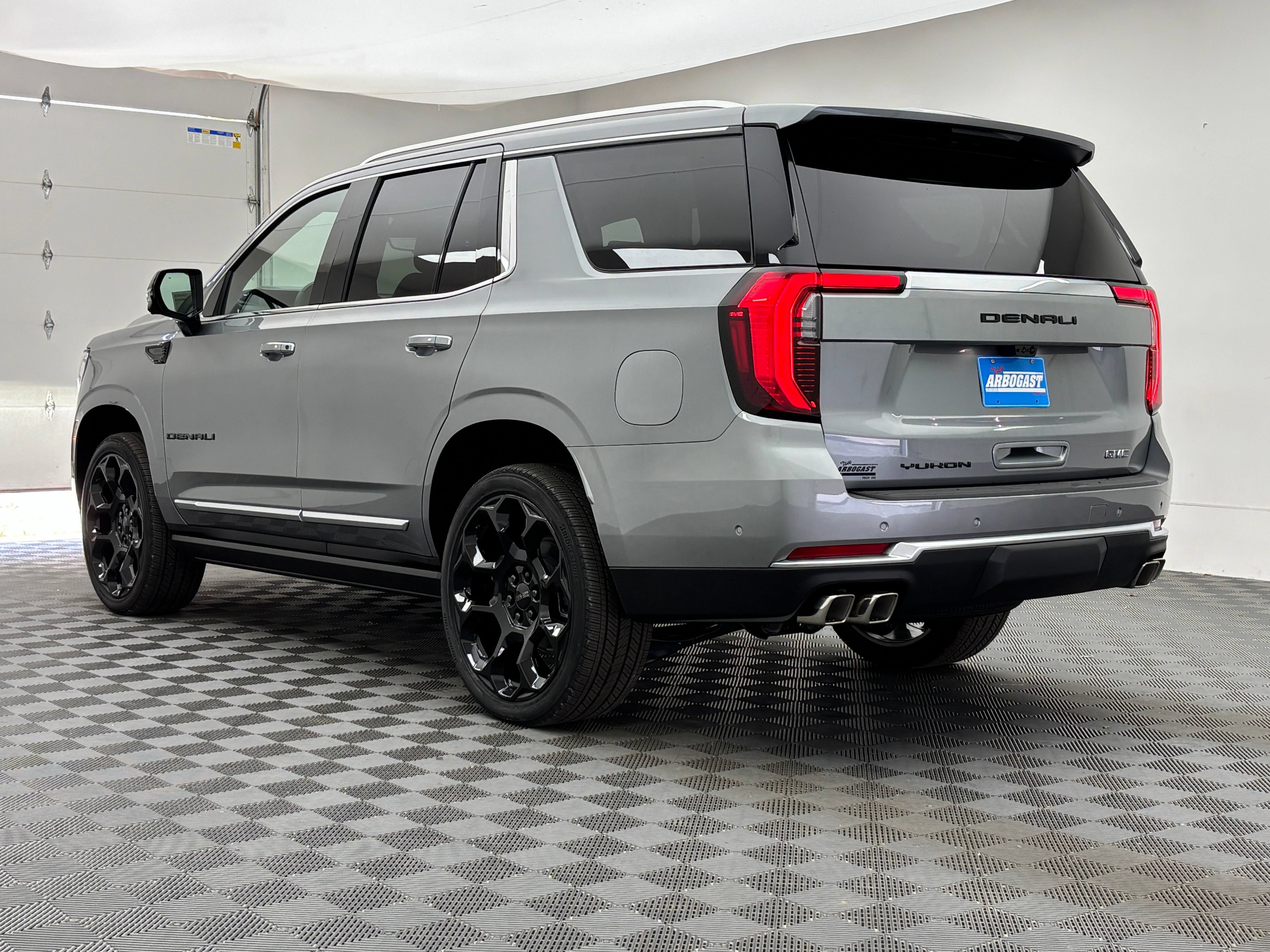 New 2026 GMC Yukon Denali w/ Denali Reserve Package AWD/4WD image 16