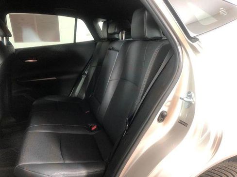 Used 2021 Toyota Venza XLE w/ Softex Package AWD/4WD image 13