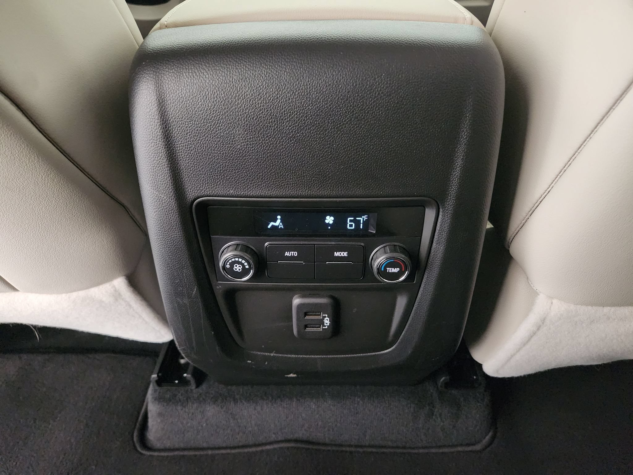 Used 2023 Buick Enclave Essence w/ Trailering Package, 5000 lbs. FWD image 31