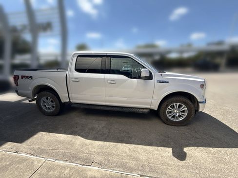 Used 2017 Ford F150 Lariat w/ Equipment Group 501A Mid AWD/4WD image 4