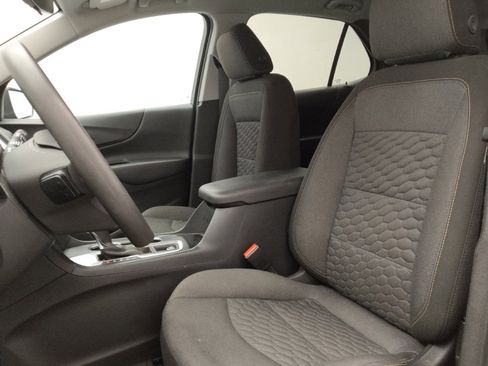 Used 2021 Chevrolet Equinox LT FWD image 17