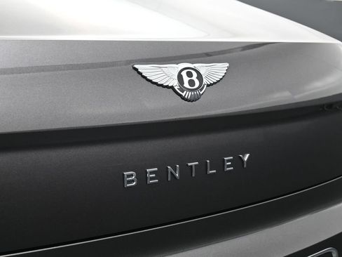 New 2026 Bentley Flying Spur Plug-In Hybrid AWD/4WD image 14