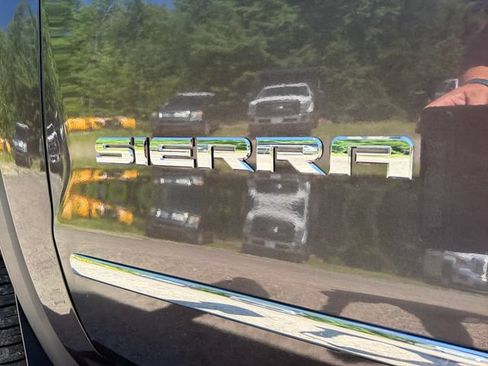 Used 2016 GMC Sierra 1500 SLT w/ SLT Premium Package AWD/4WD image 9