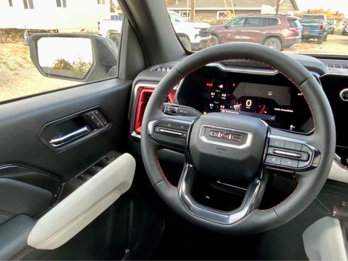 New 2026 GMC Canyon AT4X image 42