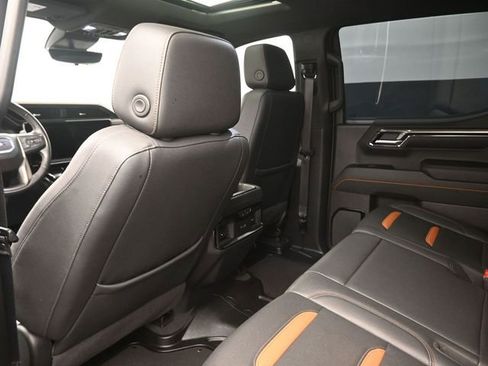 Used 2022 GMC Sierra 1500 AT4 w/ AT4 Premium Package image 23