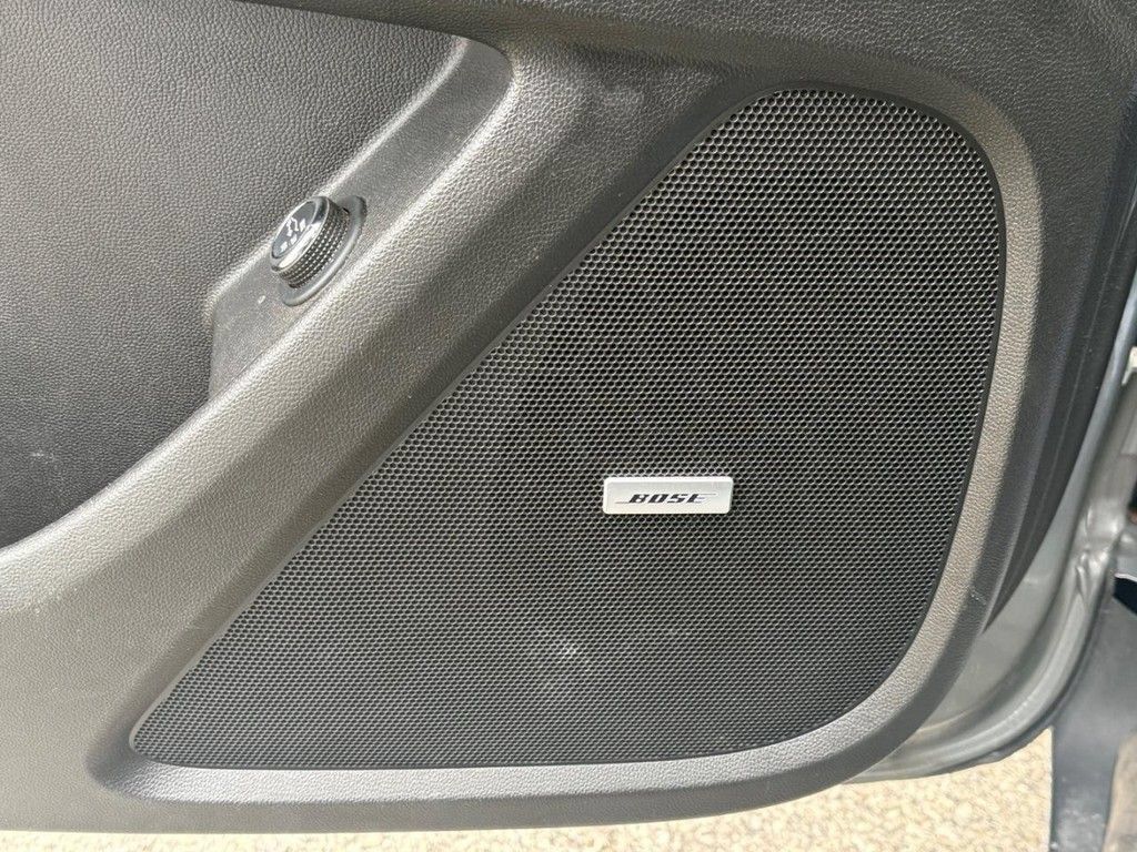 Used 2023 Chevrolet Traverse RS w/ LPO, Floor Liner Package AWD/4WD image 33