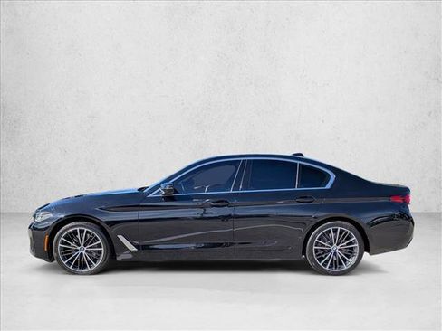 Used 2022 BMW 530i w/ Convenience Package image 9